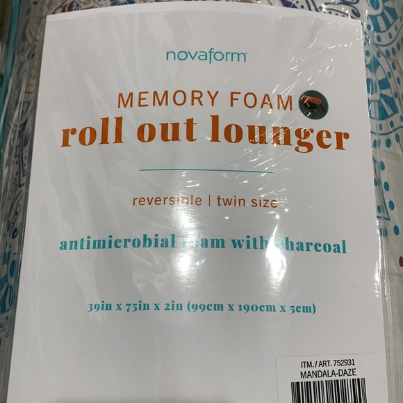 novafoam Roll-Out Memory Foam Lounger, Reversible - Picture 4 of 16